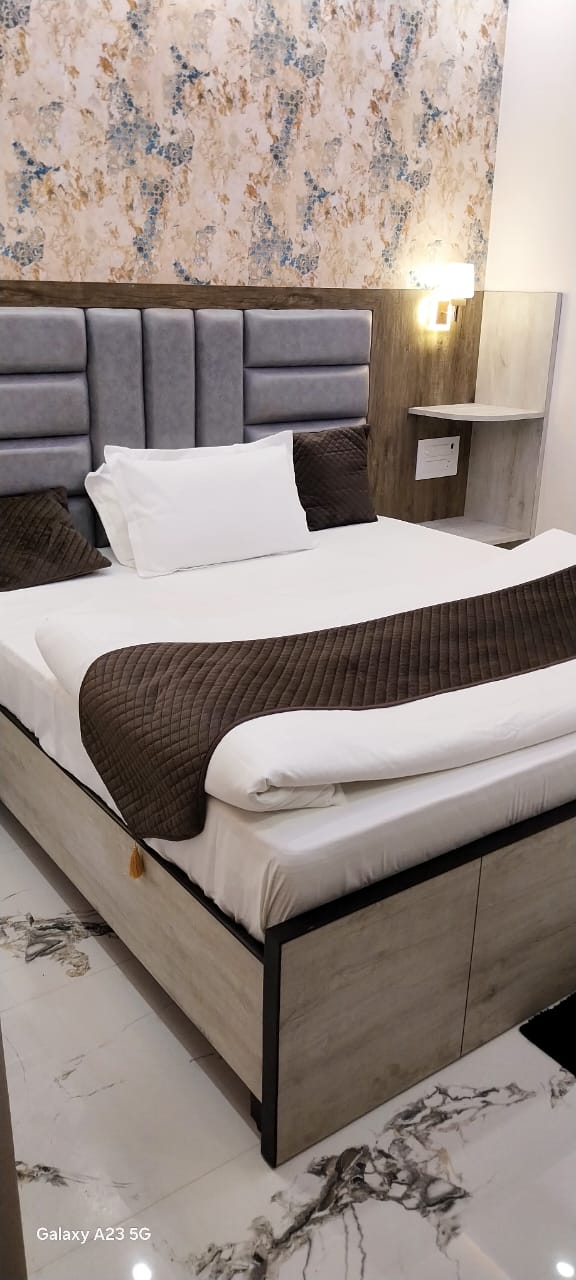Best Tour and Travel Service Provider in Varanasi
